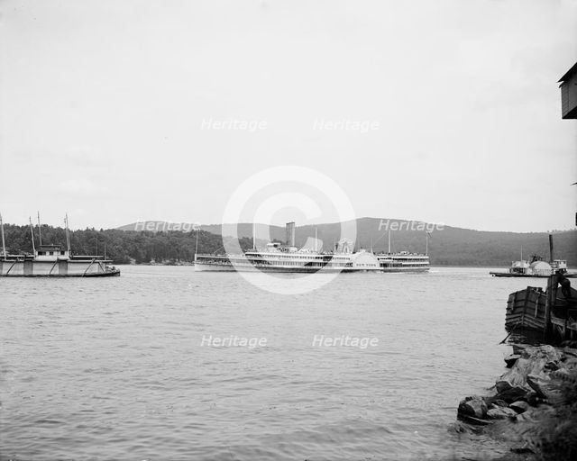 Steamer New York passing through Highlands, Hudson River, N.Y., between 1900 and 1908. Creator: Unknown.