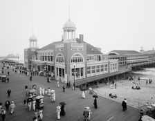 Steel Pier, Atlantic City, N.J., c.between 1910 and 1920. Creator: Unknown