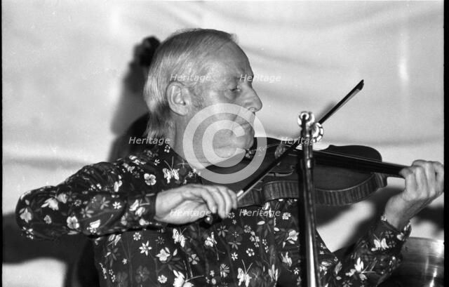 Stephane Grappelli, Ronnie Scott's, Soho, London, 1973.   Artist: Brian O'Connor.