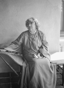 Stevenson, Robert Louis, Mrs., portrait photograph, 1921 or 1922. Creator: Arnold Genthe
