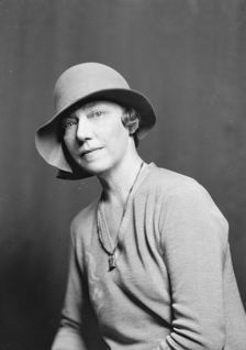 Stevens, George W., Mrs., portrait photograph, 1929 Jan. 9. Creator: Arnold Genthe