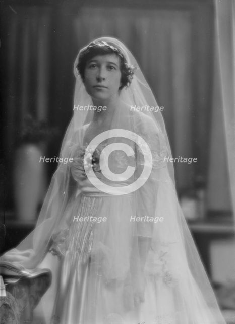 Stimson, Henry B., Mrs., portrait photograph, 1915. Creator: Arnold Genthe.