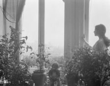 Stoehr, Harris, Mrs., portrait photograph, 1918 June 3. Creator: Arnold Genthe
