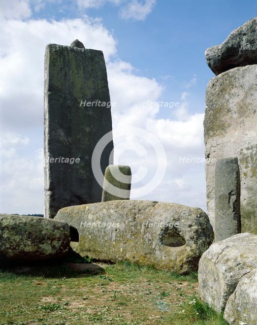 Stonehenge, Wiltshire. Artist: Unknown.