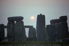 Stonehenge at sunrise, 25th century BC