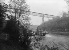 Str. Falls City passing High Bridge, Ky., c1907. Creator: Unknown