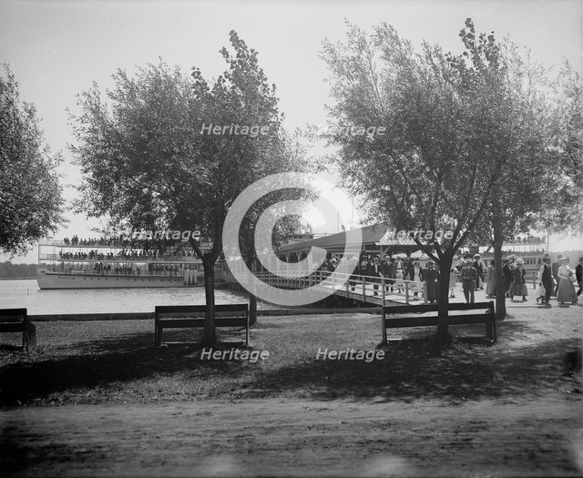 Str. Tashmoo at Tashmoo Park, St. Clair Flats, Mich., between 1900 and 1920. Creator: Unknown.