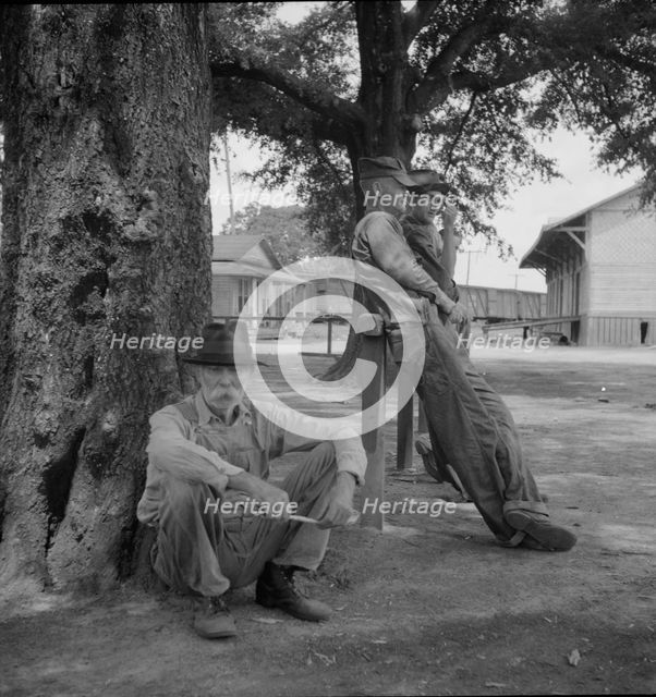 Stranded residents of Careyville, Florida, , 1937. Creator: Dorothea Lange.
