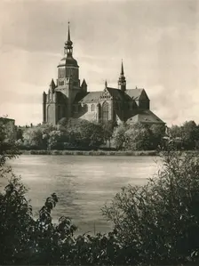 Stralslund - Marienkirche 1931. Artist: Kurt Hielscher