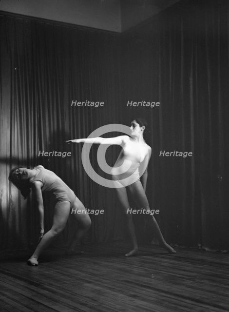 Strauss, Sarah Mildred, and pupil, 1930 Apr. 25. Creator: Arnold Genthe.