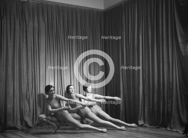Strauss, Sarah Mildred, and pupils, 1930 Apr. 25. Creator: Arnold Genthe.