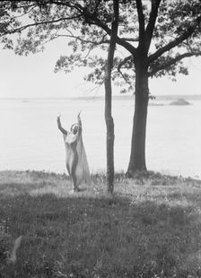 Strauss, Sarah Mildred, and pupils, 1932 June 5. Creator: Arnold Genthe