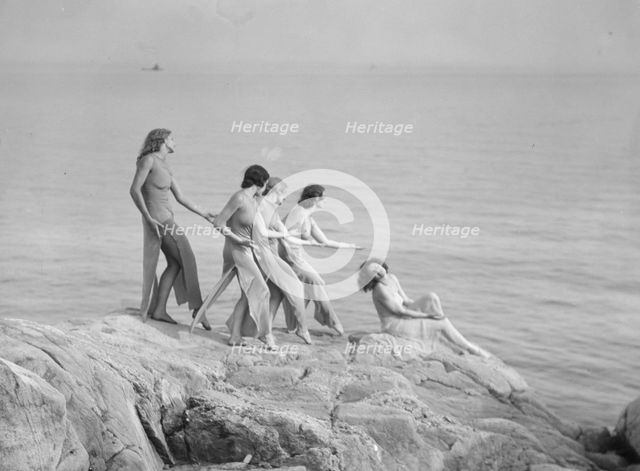 Strauss, Sarah Mildred, and pupils, 1932 June 5. Creator: Arnold Genthe.