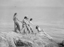 Strauss, Sarah Mildred, and pupils, 1932 June 5. Creator: Arnold Genthe