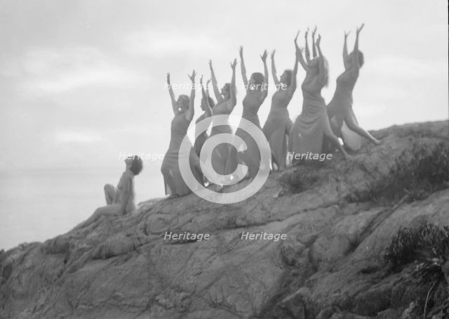 Strauss, Sarah Mildred, and pupils, 1932 June 5. Creator: Arnold Genthe.