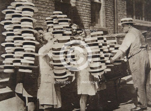 Straw hat factory, Luton, Bedfordshire, 1930. Artist: Fox Photos