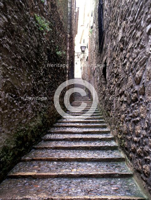 Street of the old Jewish quarter in Girona's Call.