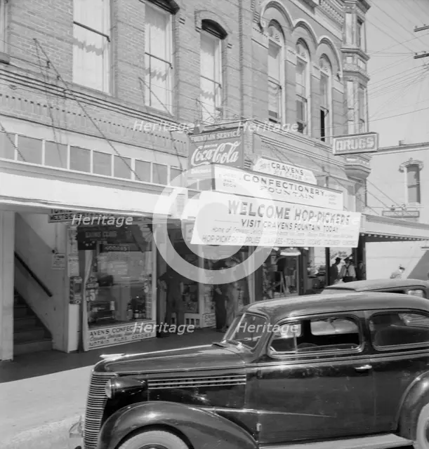 Street corner, Williamette Valley, Independence, Polk County, Oregon, 1939. Creator: Dorothea Lange.