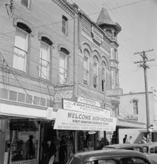 Street corner, Williamette Valley, Independence, Polk County, Oregon, 1939. Creator: Dorothea Lange