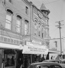 Street corner, Williamette Valley, Independence, Polk County, Oregon, 1939. Creator: Dorothea Lange