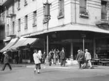 Street corner in Chinatown, San Francisco, between 1920 and 1930. Creator: Arnold Genthe