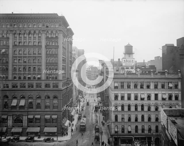 Street, Detroit, Mich., between 1900 and 1910. Creator: Unknown.