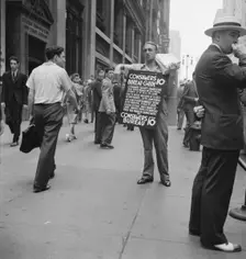 Street hawker selling Consumer's..., 42nd Street and Madison Avenue, New York City, 1939. Creator: Dorothea Lange