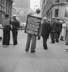 Street hawker selling Consumer's..., 42nd Street and Madison Avenue, New York City, 1939. Creator: Dorothea Lange