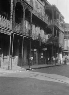 Street scene, New Orleans, between 1920 and 1926. Creator: Arnold Genthe