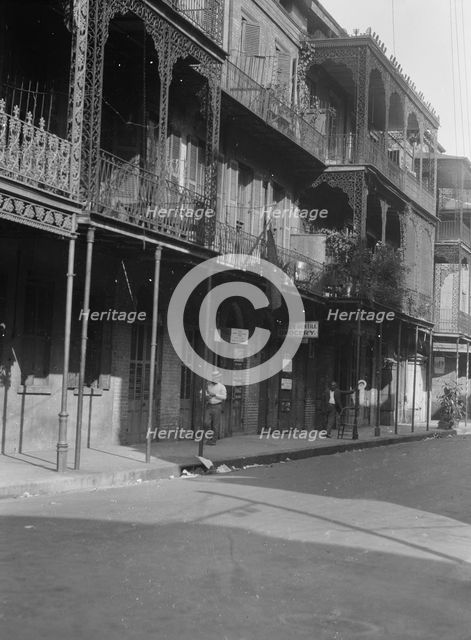 Street scene, New Orleans, between 1920 and 1926. Creator: Arnold Genthe.