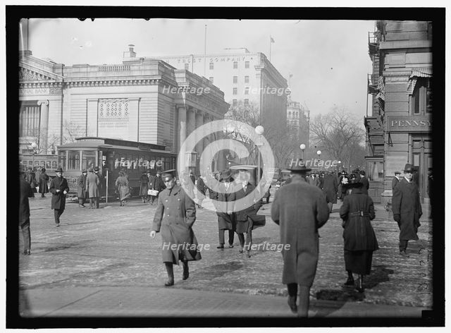 Street scene, G Street near Riggs National Bank, Washington, D.C., between 1913 and 1918. Creator: Harris & Ewing.