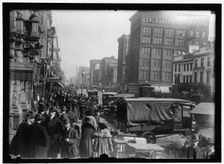 Street Scene, Washington, D.C., between 1913 and 1918. Creator: Harris & Ewing