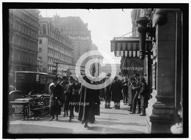 Street scene, Washington, D.C., between 1913 and 1918. Creator: Harris & Ewing.