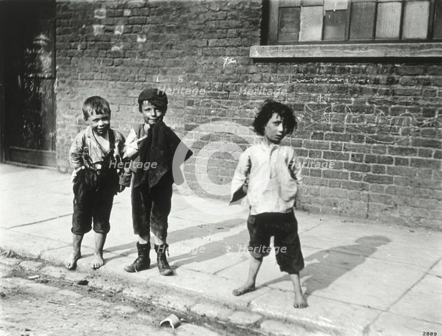 Street urchins in Lambeth, London, 19th century. Creator: Unknown.