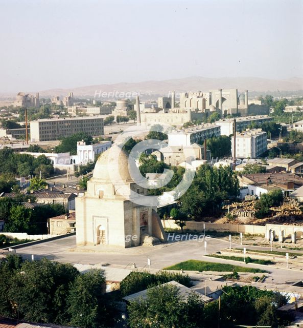 Streets looking towards Registan in mid-distance, Smarkand, Uzbekistan, USSR, c20th century. Artist: Unknown.