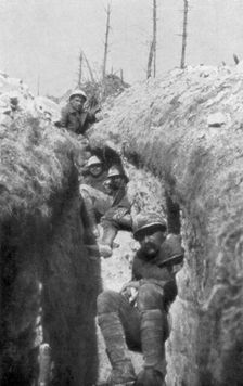 Stretcher-bearers in a trench, south of Cornillet, First World War, 20 May 1917