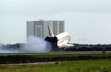 STS-108 touchdown, Kennedy Space Center, Florida, USA, December 17, 2001. Creator: NASA