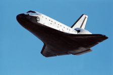 STS-31 on approach, Edwards Air Force Base, USA, April 29, 1990. Creator: NASA