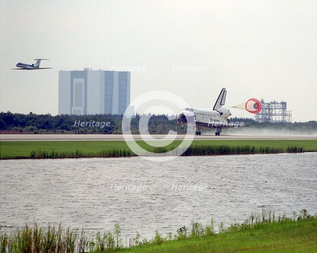 STS-84 landing, Florida, USA, May 24, 1997. Creator: NASA.