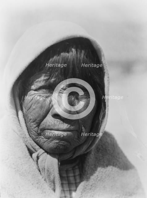 Sù^-Donii ("Osier-Willow Blossom")-Pyramid Lake Paviotso, c1924. Creator: Edward Sheriff Curtis.