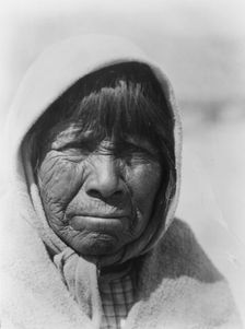 Sù^-Donii ("Osier-Willow Blossom")-Pyramid Lake Paviotso, c1924. Creator: Edward Sheriff Curtis