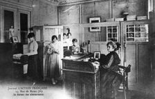 Subscriptions office of the newspaper L'Action Francaise, Paris, 1917