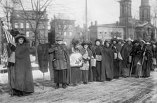 Suffrage hike to Wash'n, 1913. Creator: Bain News Service
