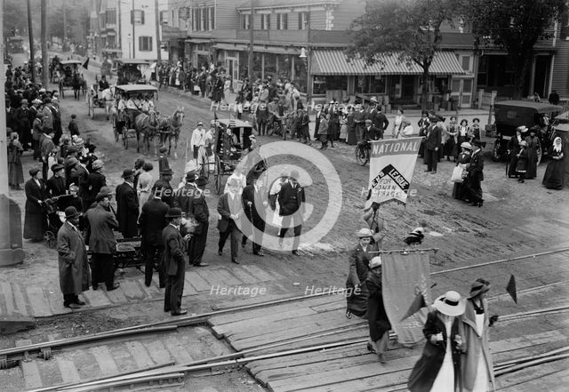 Suffrage pageant - Long Island, 1913. Creator: Bain News Service.