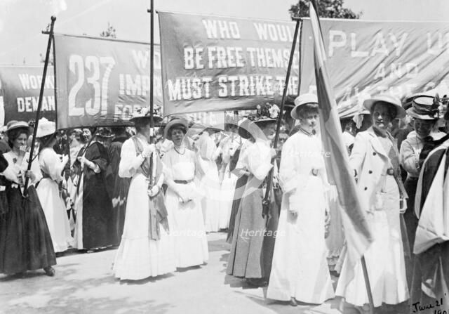 Suffragettes on the Euston Road procession carrying banners to Women's Sunday, London, 1908. Artist: Unknown