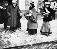Suffragettes handing out leaflets, London, October 1907