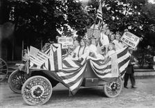 Suffragists in parade, between c1910 and c1915. Creator: Bain News Service