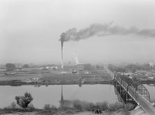 Sugar beet factory (Amalgamated Sugar Company) along..., Nyssa, Malheur County, Oregon, 1939. Creator: Dorothea Lange