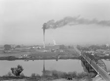 Sugar beet factory (Amalgamated Sugar Company) along..., Nyssa, Malheur County, Oregon, 1939. Creator: Dorothea Lange