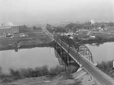 Sugar beet factory (Amalgamated Sugar Company) along..., Nyssa, Malheur County, Oregon, 1939. Creator: Dorothea Lange